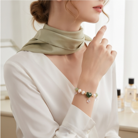 Forest Green Heart Pearl Bracelet